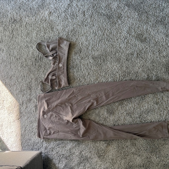 TNA set - Picture 2 of 3